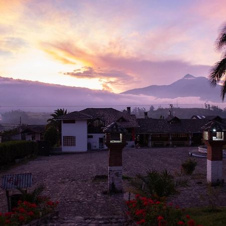 Апартаменты La Casa De Hacienda Отавало Экстерьер фото